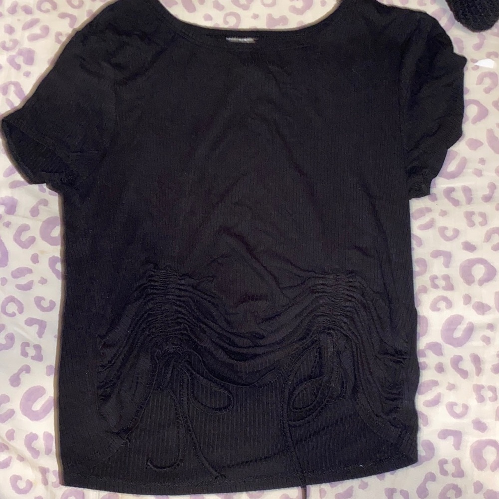 black cropped shirt